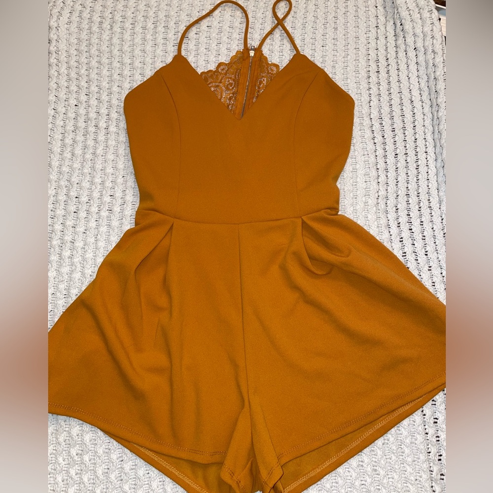 Lace back Romper